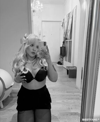 Celina_x31