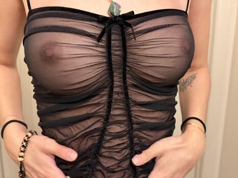 Full leaked Chanellovescox private onlyfans photo