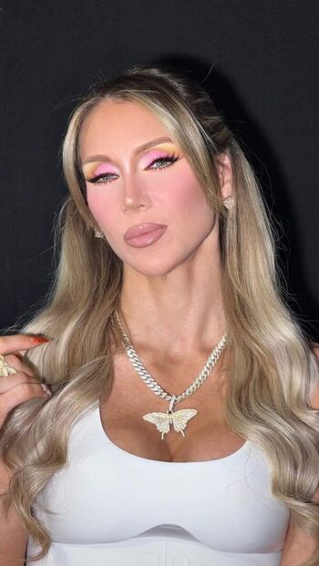 Charlotte Flair