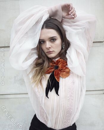 Full leaked Charlotte lawrence page private onlyfans photo