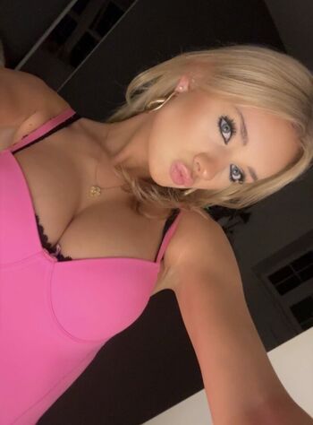 Full leaked Charlottteparsons private onlyfans photo