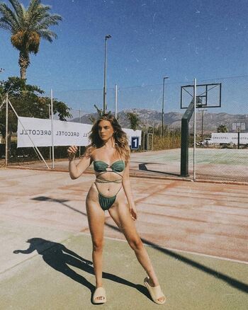 Chloe Taylor
