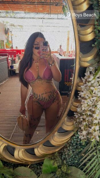Full leaked Cikolatabetter private onlyfans photo