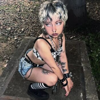 Full leaked Cute chrixxx private onlyfans photo