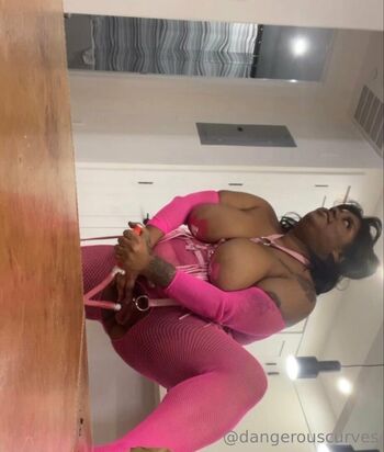 Full leaked Dangercurves private onlyfans photo
