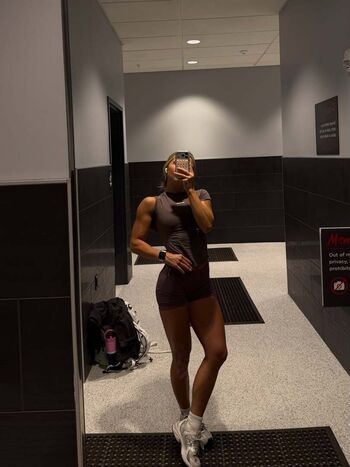 Full leaked Delaneylee private onlyfans photo