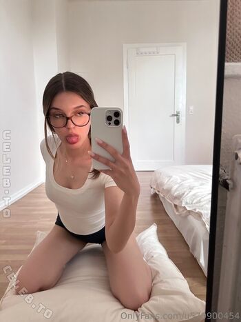 Full leaked Dieliebelotta private onlyfans photo