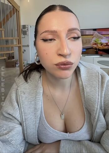 Full leaked Diesejennii private onlyfans photo