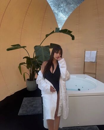 Full leaked Doriana arena private onlyfans photo