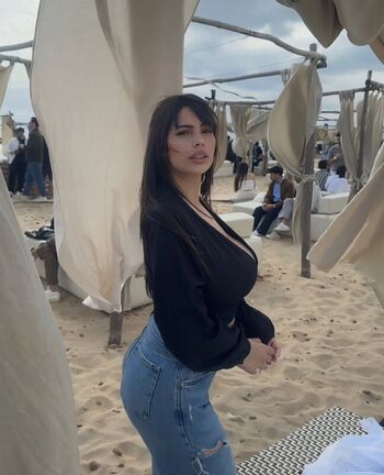 Full leaked Doriana arena private onlyfans photo
