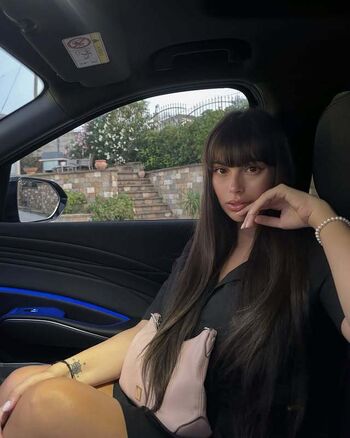 Full leaked Doriana arena private onlyfans photo