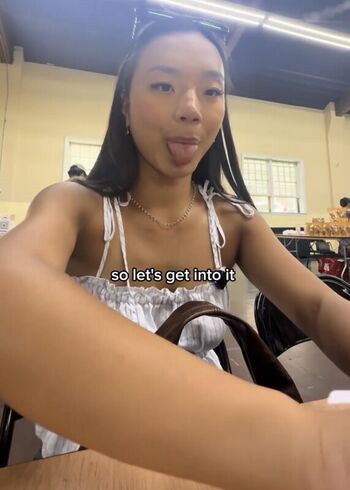 Full leaked Eatingalonediaries private onlyfans photo