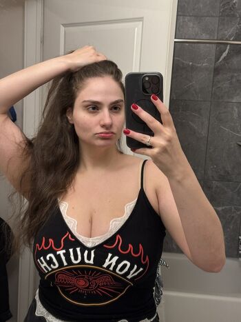 Full leaked Elisabeth marchini private onlyfans photo