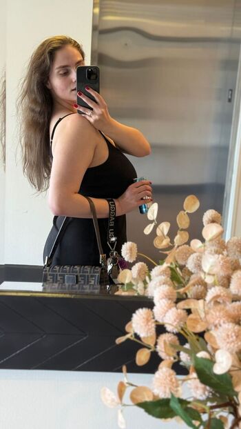 Full leaked Elisabeth marchini private onlyfans photo