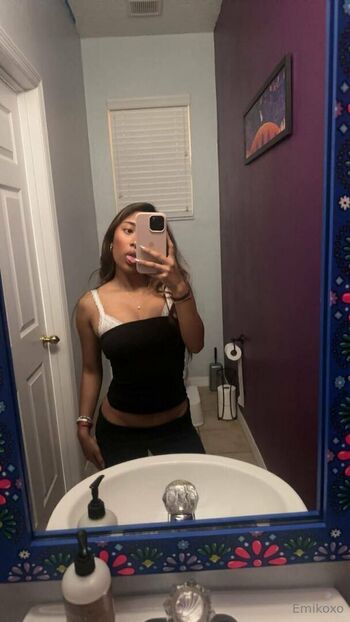 emikoxo