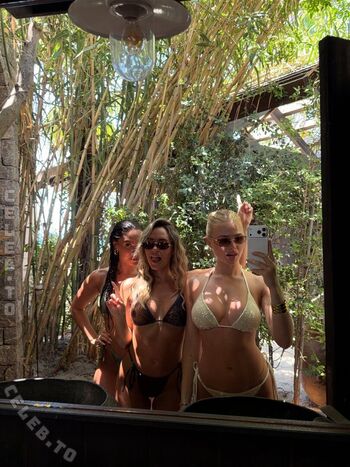 Full leaked Emilia wue private onlyfans photo
