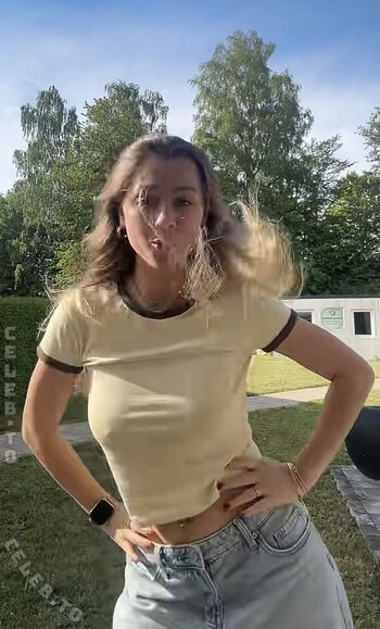 Full leaked Emily maurer private onlyfans photo