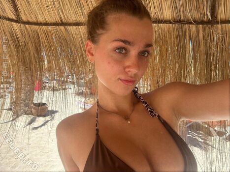 Full leaked Emily maurer private onlyfans photo