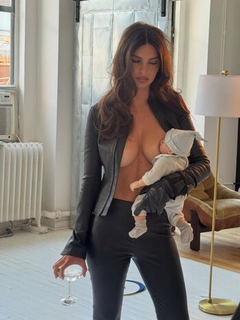 Emily Ratajkowski