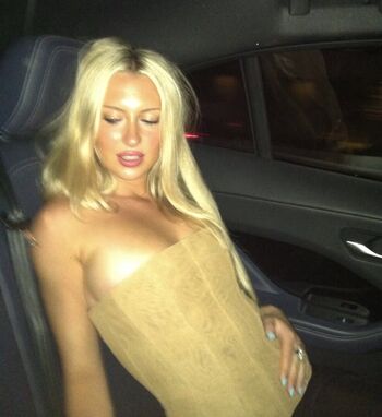 Full leaked Emily roman private onlyfans photo