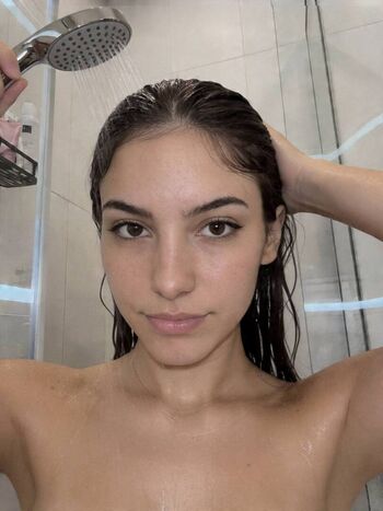 Emilysal26