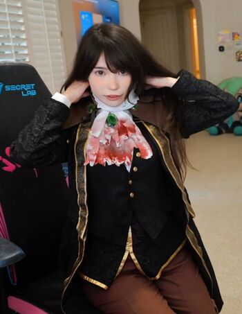Full leaked Emiru page private onlyfans photo