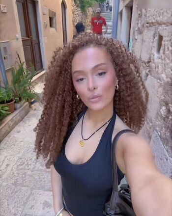 Full leaked Erda page private onlyfans photo