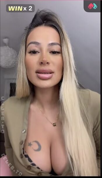 Full leaked Esleem private onlyfans photo