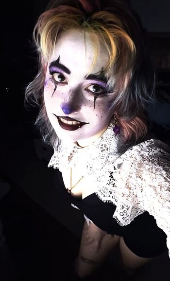 Evie Delicious