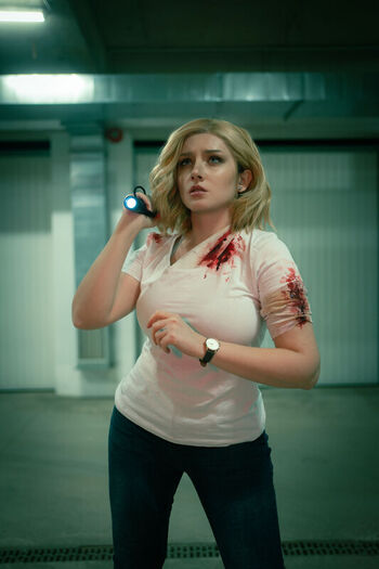 Ezy Summers Cosplay
