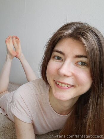 Full leaked Fantagiroczech private onlyfans photo