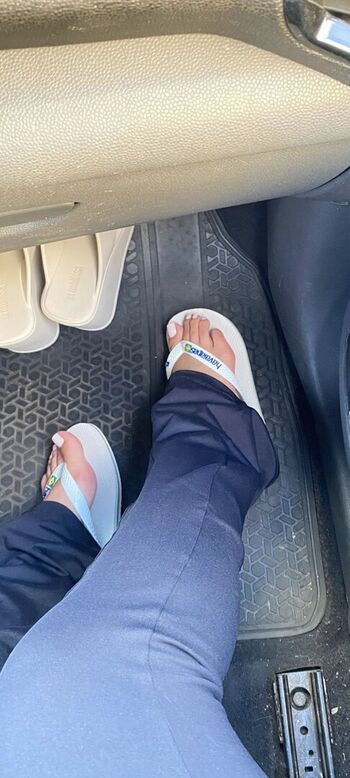 Full leaked Feet mirella private onlyfans photo