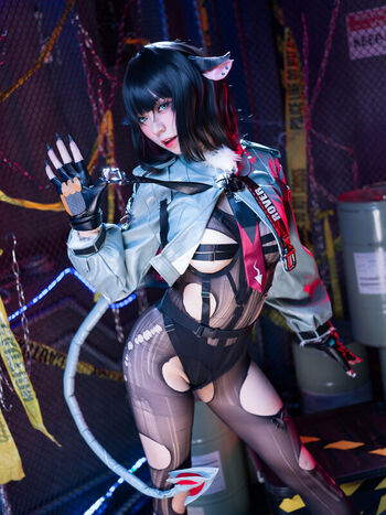 Filipina Cosplayers