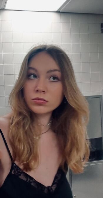 Full leaked Fiona marais private onlyfans photo
