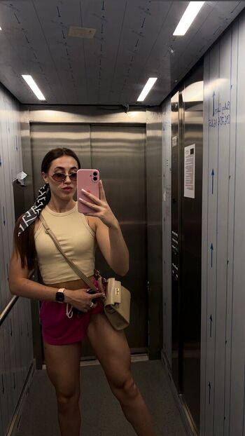Full leaked Frazelyyy private onlyfans photo