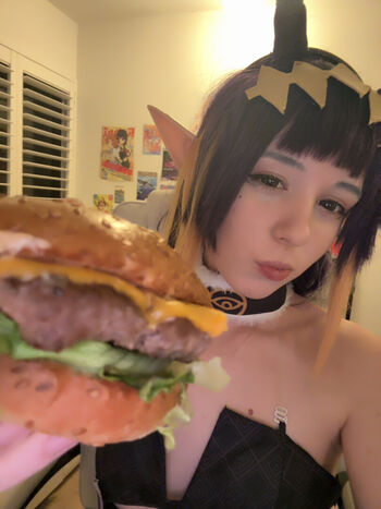 Full leaked Frenchybread private onlyfans photo