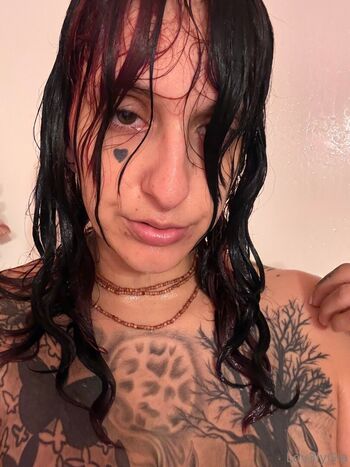Gia Lovely