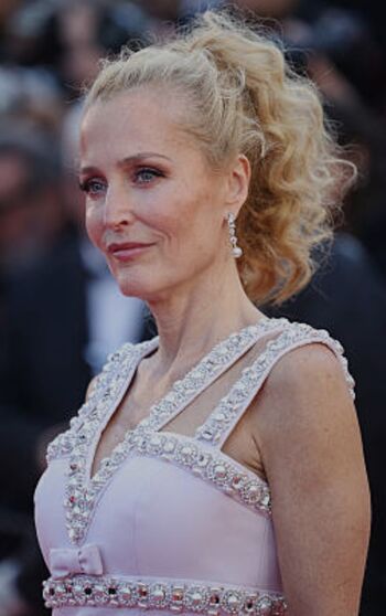 Gillian Anderson