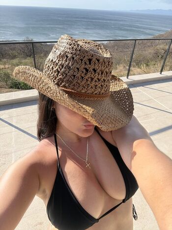 gilliantrz