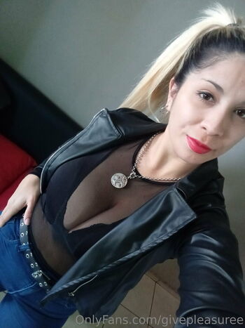 Full leaked Givepleasuree private onlyfans photo