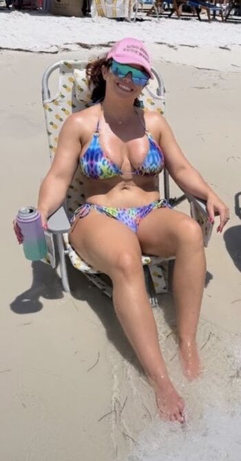 Full leaked Glitzzyjen private onlyfans photo