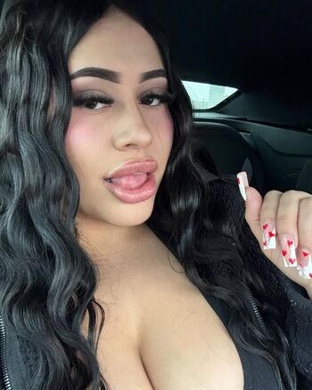 Full leaked Glodrina private onlyfans photo
