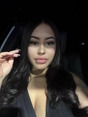 Full leaked Glodrina private onlyfans photo