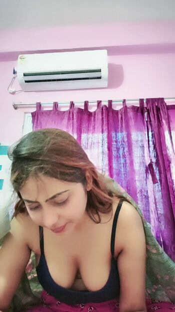 Full leaked Gurpreet kaur private onlyfans photo