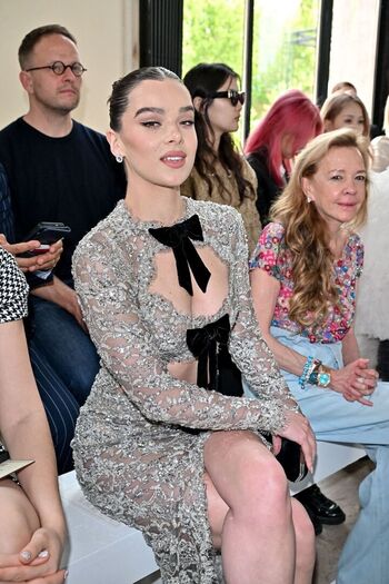 Hailee Steinfeld