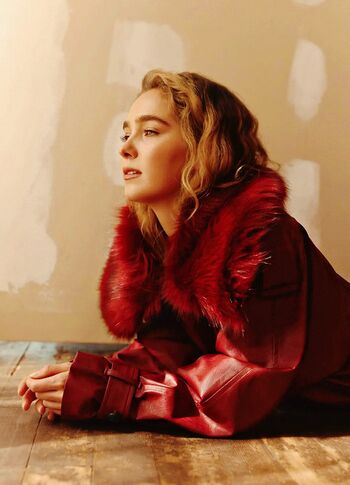 Haley Lu Richardson