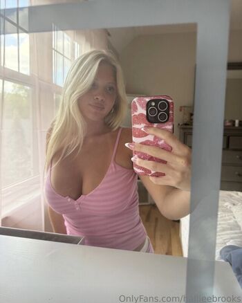 Full leaked Hallieebrooks private onlyfans photo
