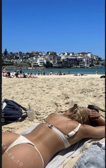Full leaked Hannah bystrom private onlyfans photo