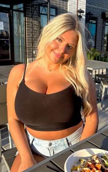 Full leaked Hannah k private onlyfans photo