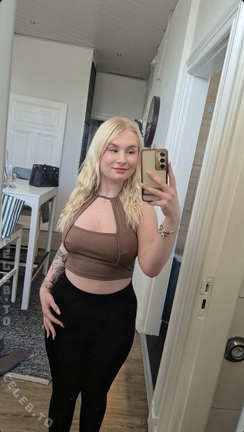 Full leaked Hannah klt private onlyfans photo